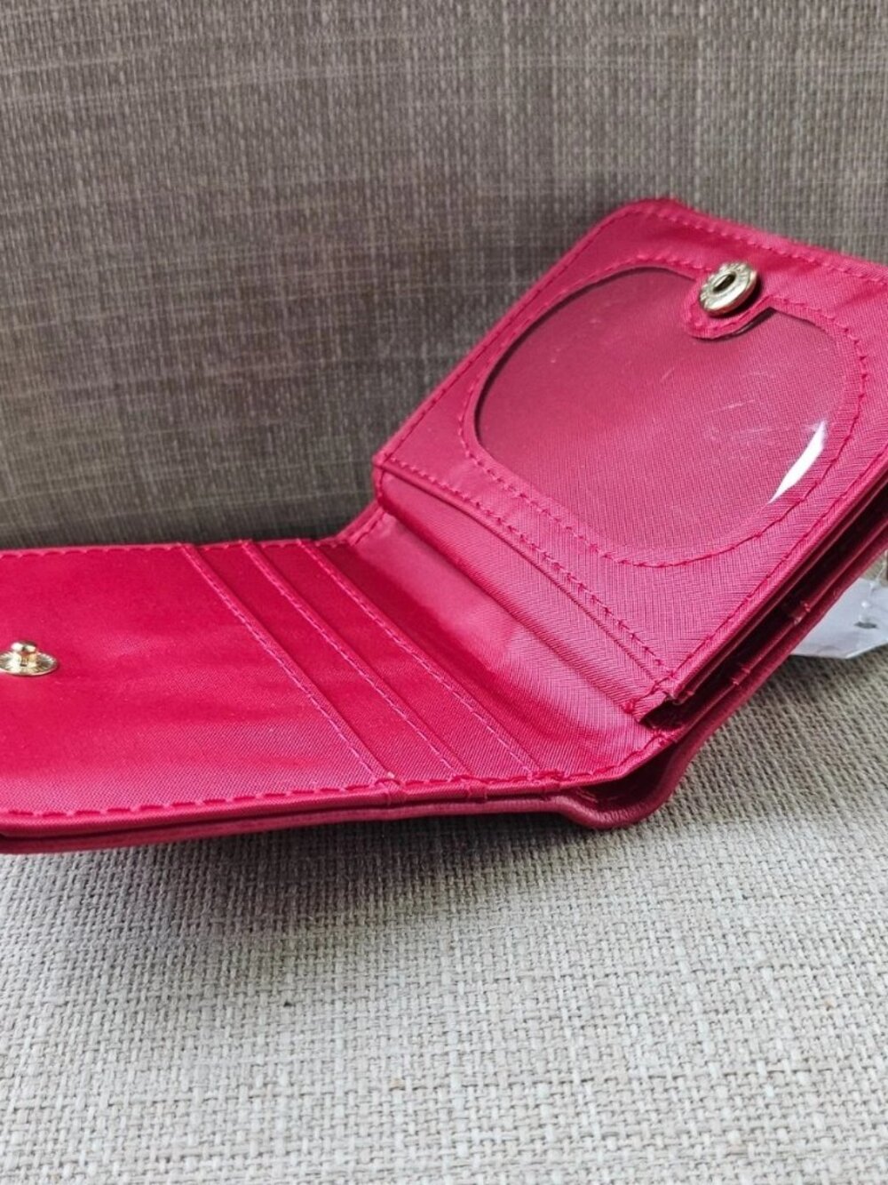 Time And Tru Women Wallet Cardholder Red Faux Leather Vegan Bifold Purse NWT - Picture 3 of 12